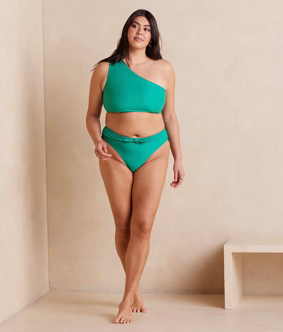 The ruched sidestroke bikini top seaglass